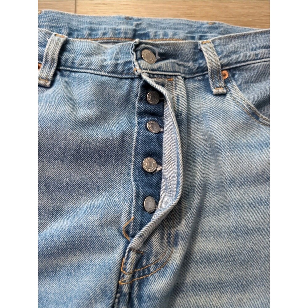 LEVI'S 501 BUTTON FLY JEANS  MEN'S SIZE 38x32(36x32 Actual )BLUE DENIM  EUC - Picture 5 of 15